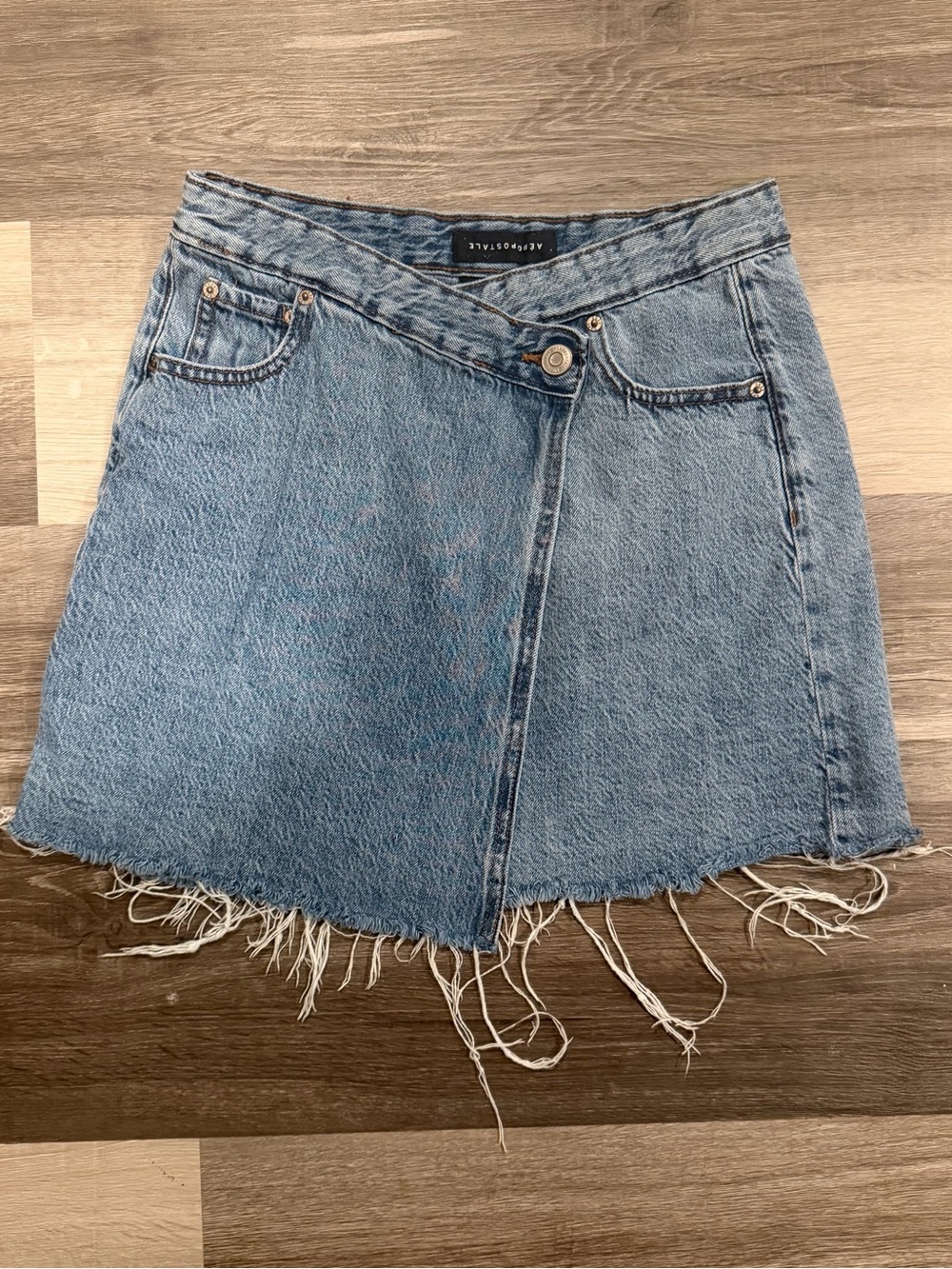 Aéropostale Womens Blue Denim Mini Wrap Skirt Pockets Frayed Hem Size 6